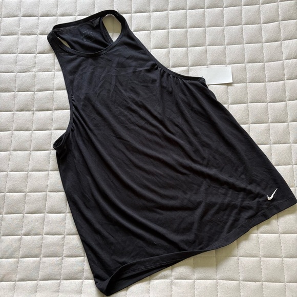 Nike Women’s Jet Black Sleeveless Tank Top - Picture 1 of 3